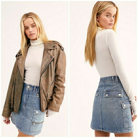 Free People Avenue‎ Mini Jean Skirt Icon Wash

Visi - Picture 1 of 6